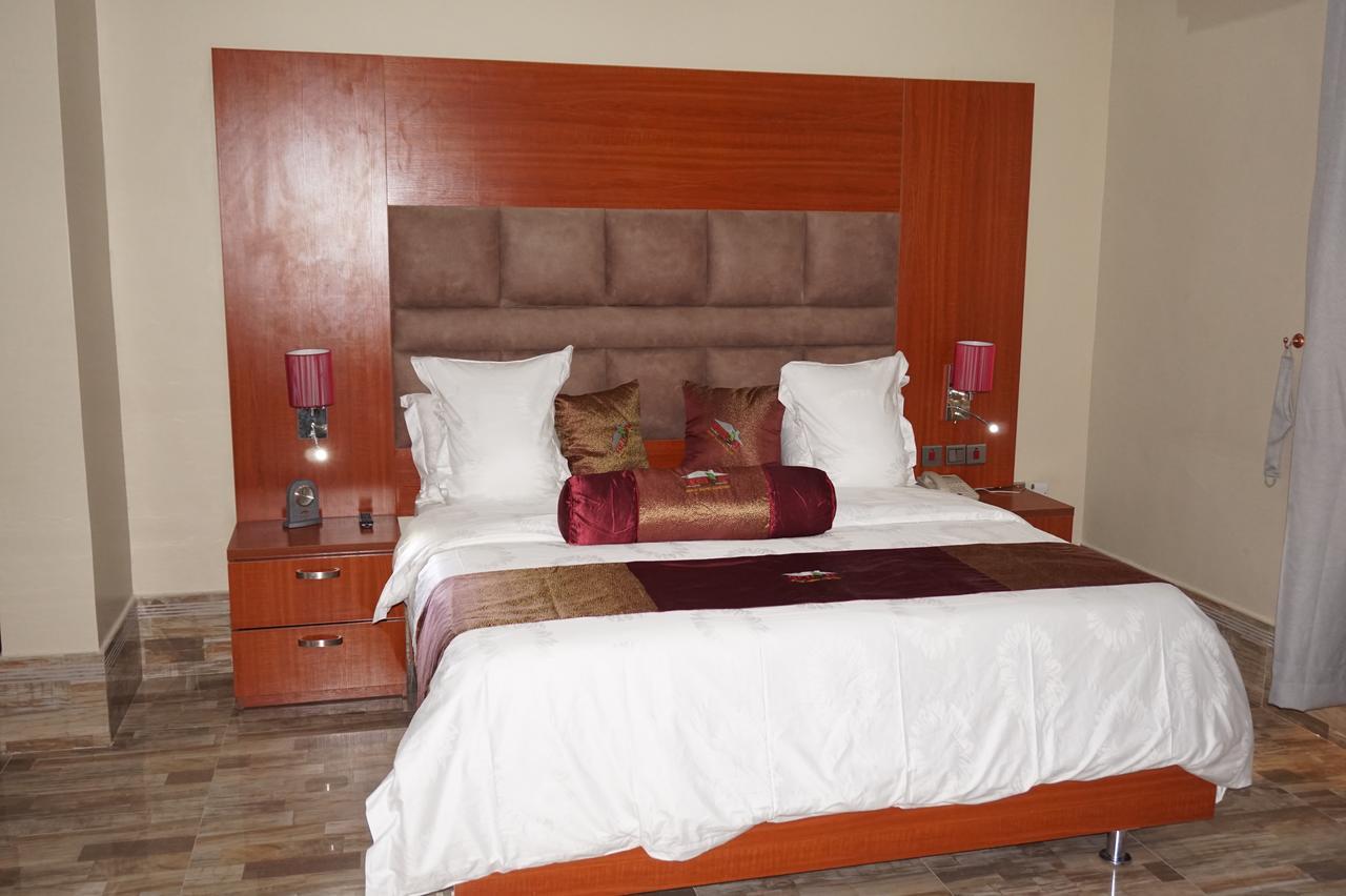 Aenon Suites Oshogbo Exterior photo